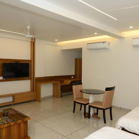 Hotel Parqotel Arnala Екстер'єр фото